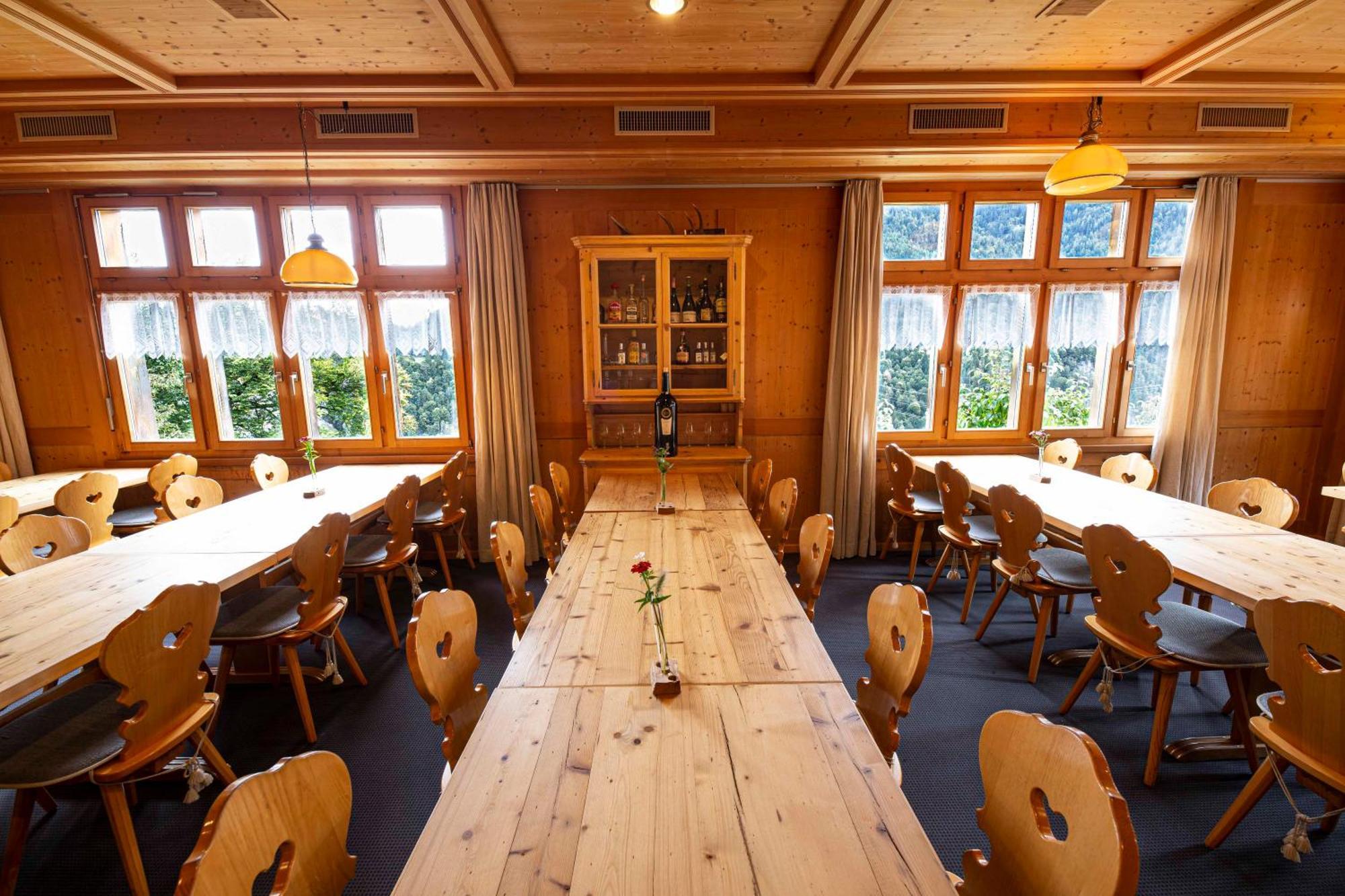 Gasthaus Roessli Versam Zewnętrze zdjęcie