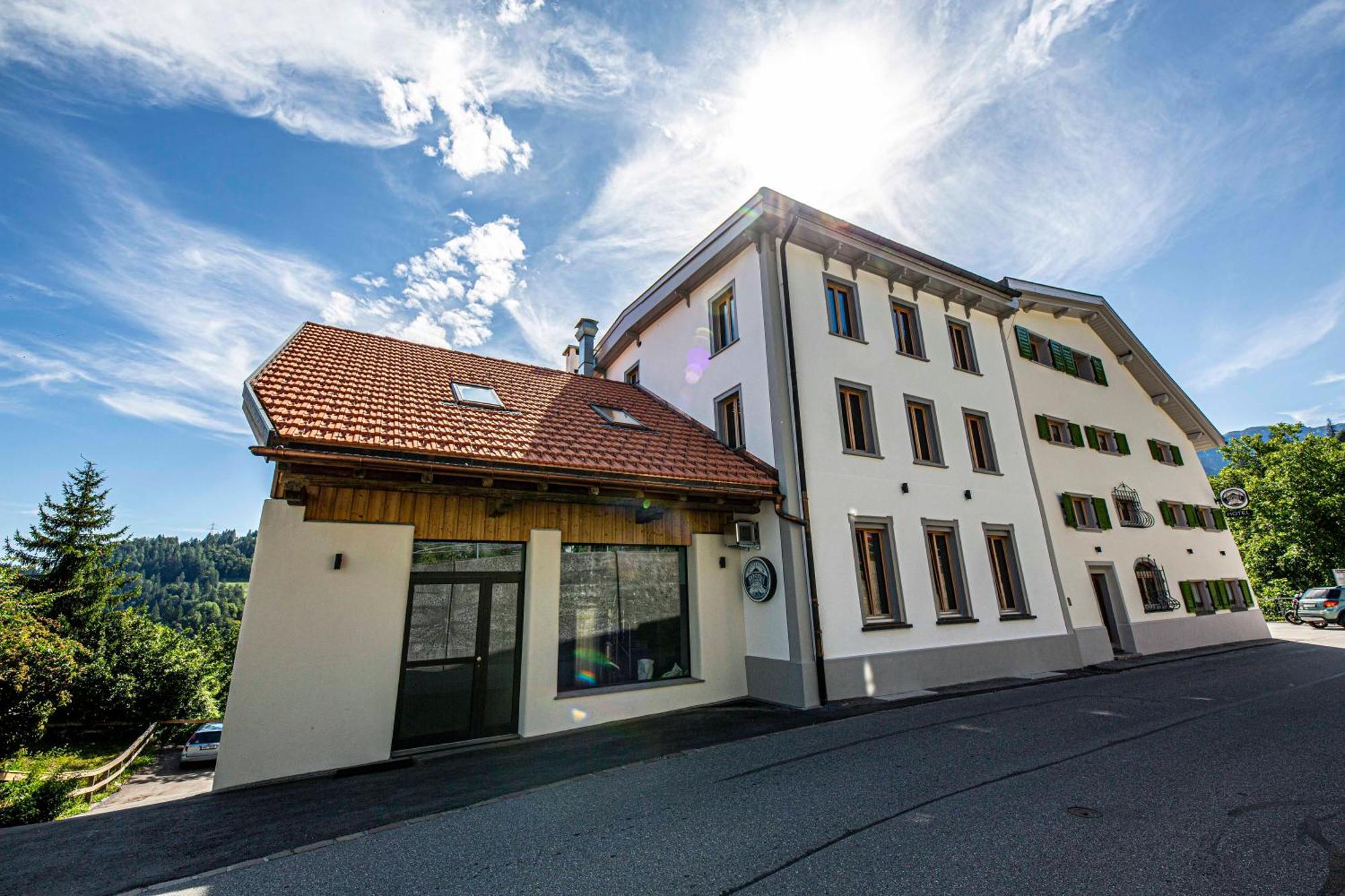 Gasthaus Roessli Versam Zewnętrze zdjęcie