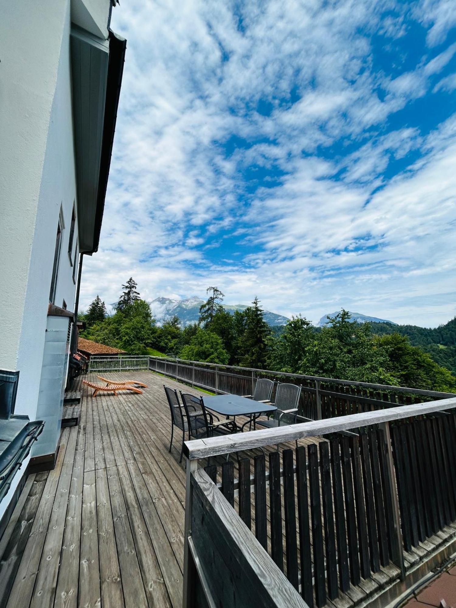 Gasthaus Roessli Versam Zewnętrze zdjęcie
